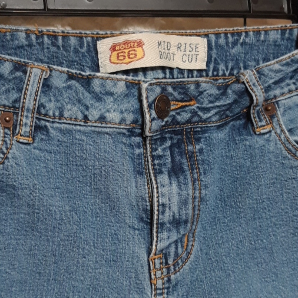 Womens route 66 Jeans Sz 6s midrise Bootcut B23